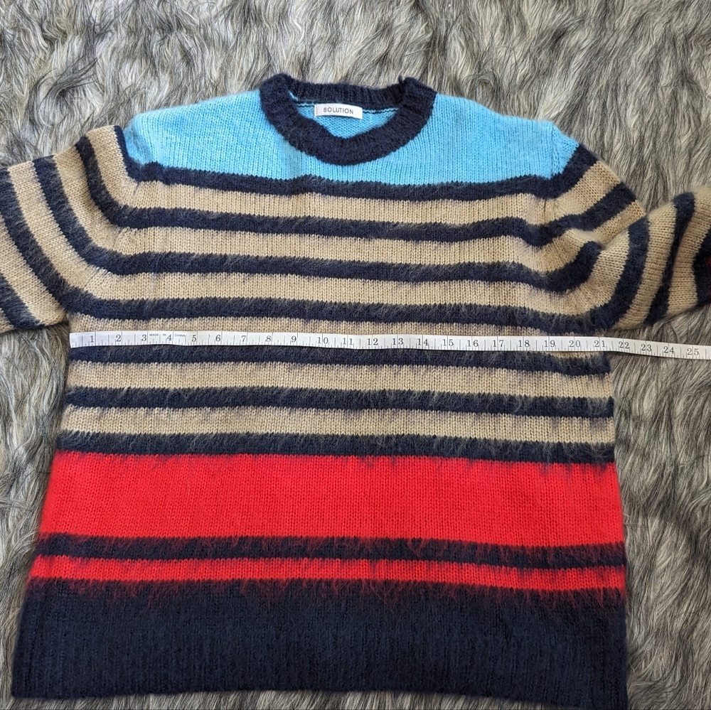 Solution striped fuzzy sweater - Picture 7 of 7